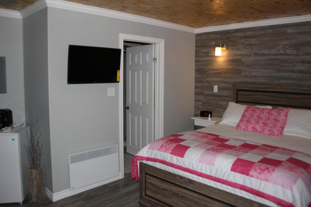 Raleigh Rooms & Taylor'S Crafts Екстер'єр фото